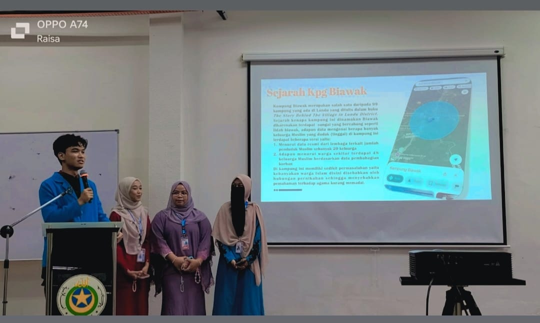 Mahasiswa PKM Kolaboratif IAIN Pontianak KPG Biawak Laksanakan Presentasi Program Kerja Selama 2 Minggu di Kampung Sarawak, Malaysia